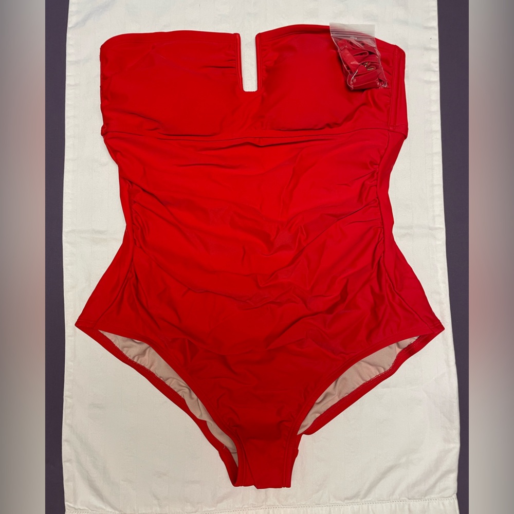 Women's Bandeau Flounce Front Ruched Full Coverage One Piece Swimsuit - Kona Sol